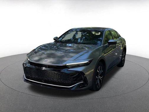 2025 Toyota Crown XLE