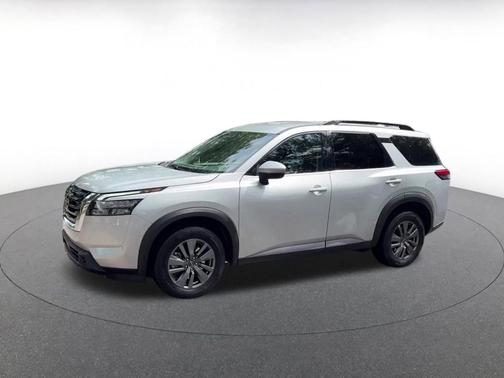 Brilliant Silver Metallic 2025 Nissan Pathfinder SV 4WD