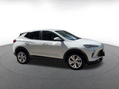 Summit White 2025 Buick Encore GX Preferred