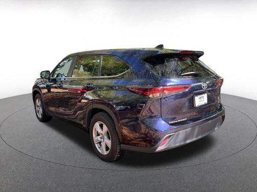 2025 Toyota Highlander LE