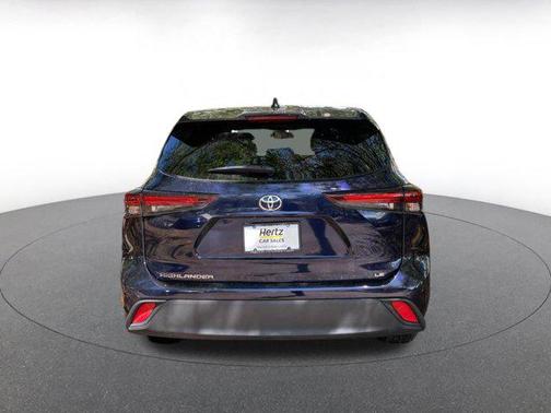 2025 Toyota Highlander LE