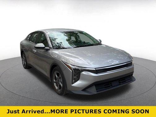 Steel Gray 2025 Kia K4 LXS