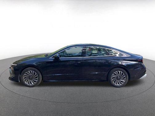 2025 Hyundai SONATA Hybrid SE