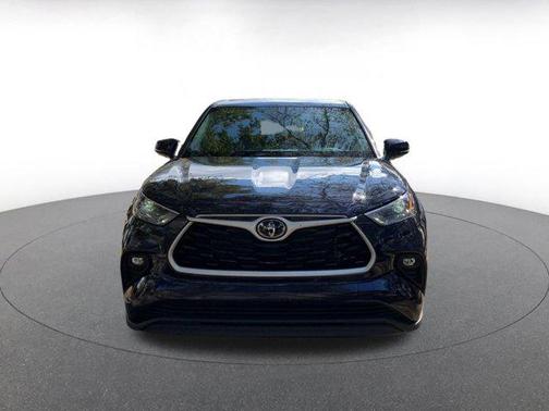 2025 Toyota Highlander LE