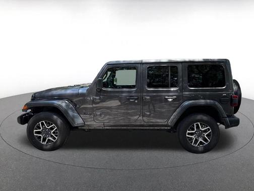 Granite Crystal Metallic Clearcoat 2025 Jeep Wrangler 4-Door Sahara 4x4