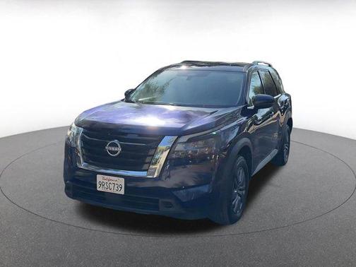 2025 Nissan Pathfinder SV FWD