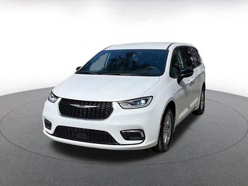 2025 Chrysler Pacifica L