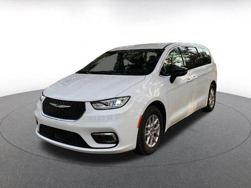 2025 Chrysler Pacifica L