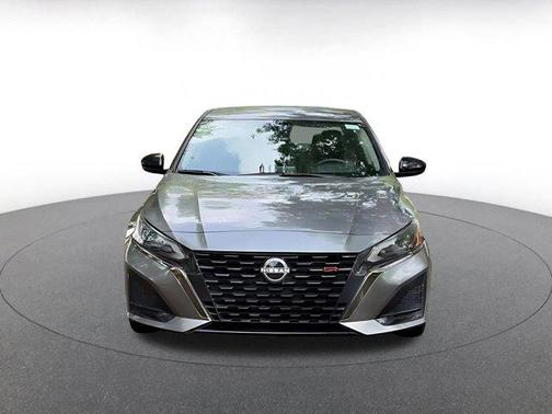 2025 Nissan Altima SR FWD