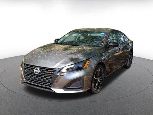 2025 Nissan Altima SR FWD