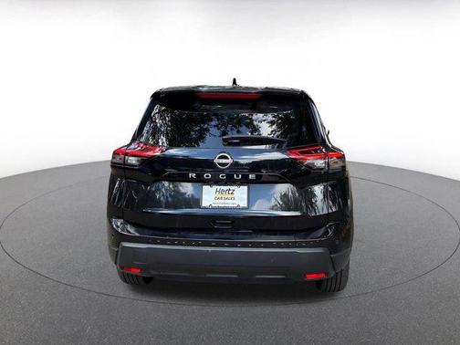 Super Black 2025 Nissan Rogue SV