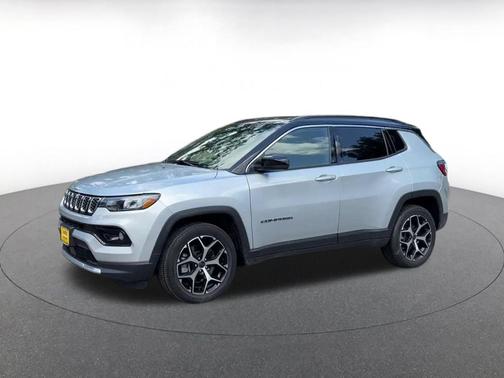 Silver Zynith Metallic Clearcoat 2025 Jeep Compass Limited
