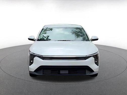 Snow White Pearl 2025 Kia K4 LXS