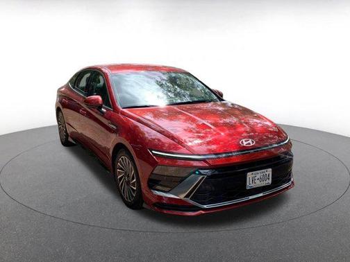 Ultimate red 2025 Hyundai SONATA Hybrid SE