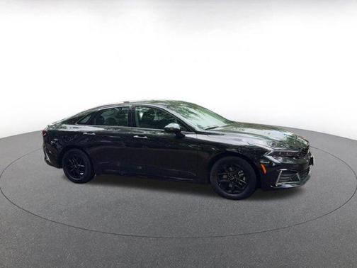 Aurora Black Pearl 2025 Kia K5 LXS