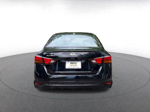Super Black 2025 Nissan Altima SV FWD