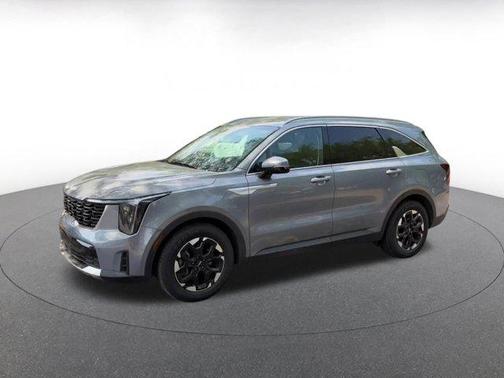 Everlasting Silver 2024 Kia Sorento S