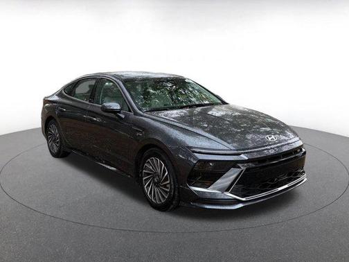 2025 Hyundai SONATA Hybrid SE