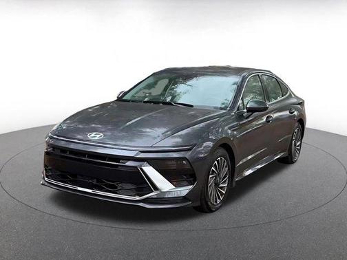 2025 Hyundai SONATA Hybrid SE