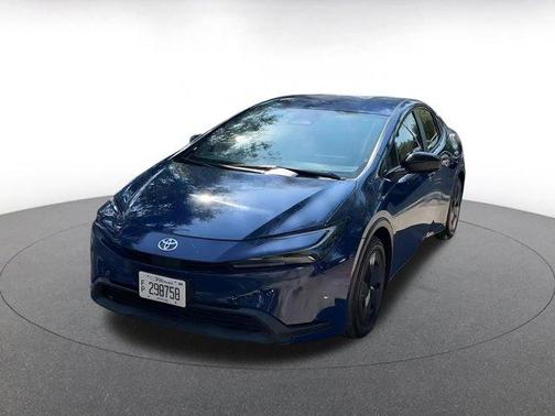 2025 Toyota Prius LE