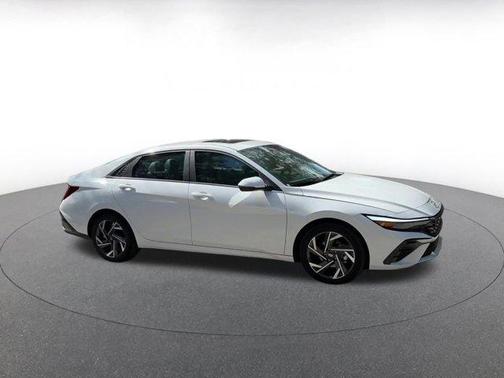 2025 Hyundai ELANTRA HEV Limited