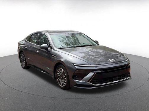 2025 Hyundai SONATA Hybrid SE