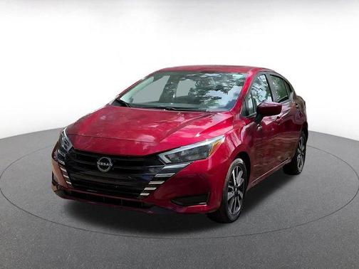 Scarlet Ember Tintcoat 2025 Nissan Versa 1.6 SV