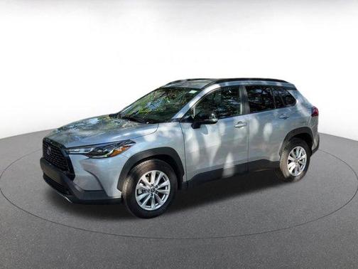 2025 Toyota Corolla Cross LE