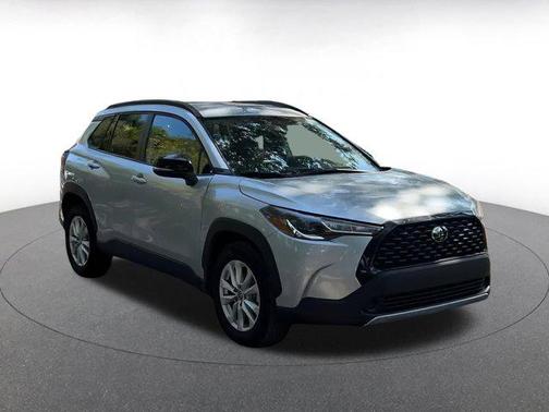 2025 Toyota Corolla Cross LE