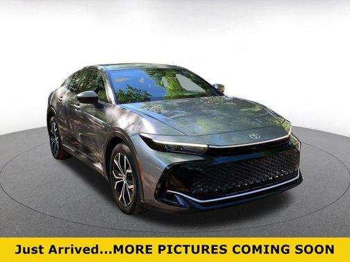 Gray 2025 Toyota Crown XLE