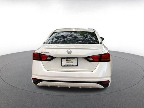 2025 Nissan Altima SV FWD