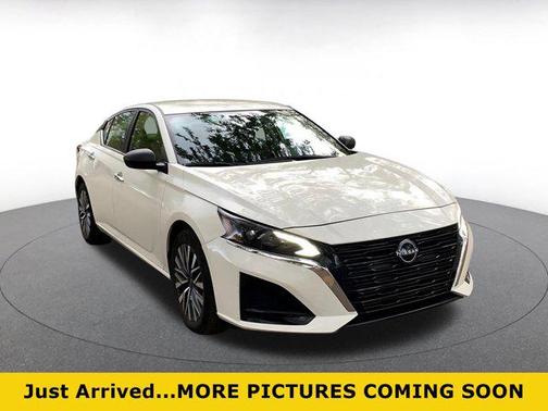 2025 Nissan Altima SV FWD