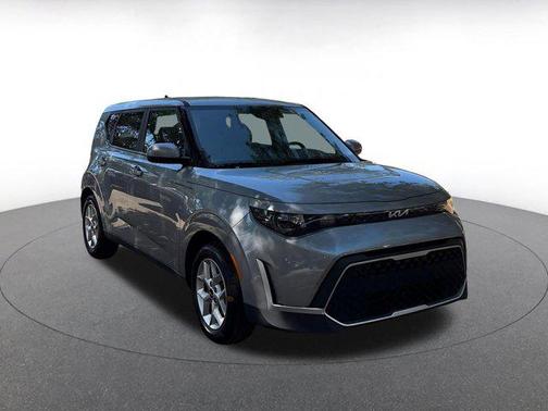 Steel Gray 2025 Kia Soul LX