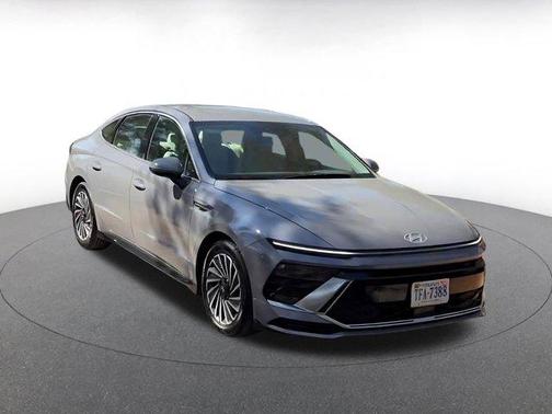 2025 Hyundai SONATA Hybrid SE