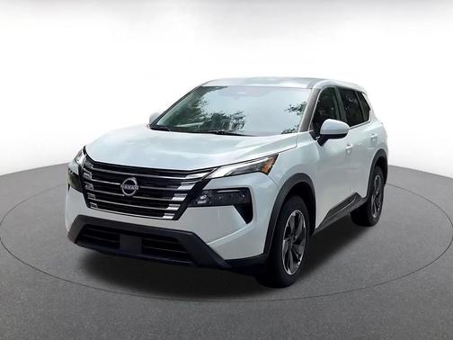 Everest White Pearl 2025 Nissan Rogue SV