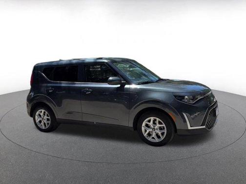 Gravity Gray 2025 Kia Soul LX