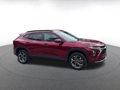 Crimson Metallic 2025 Chevrolet Trax LT
