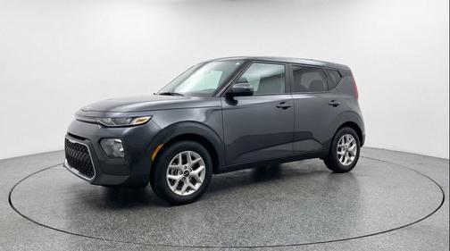 Gravity Gray 2025 Kia Soul LX