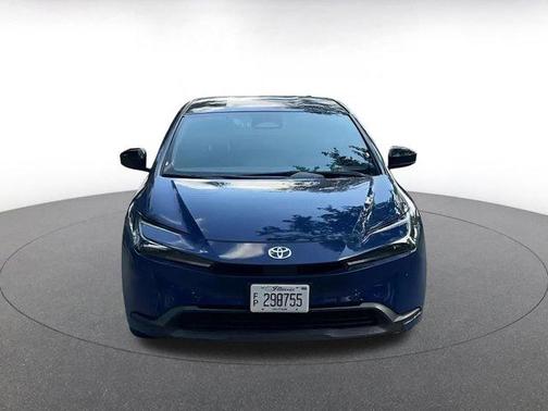 2025 Toyota Prius LE