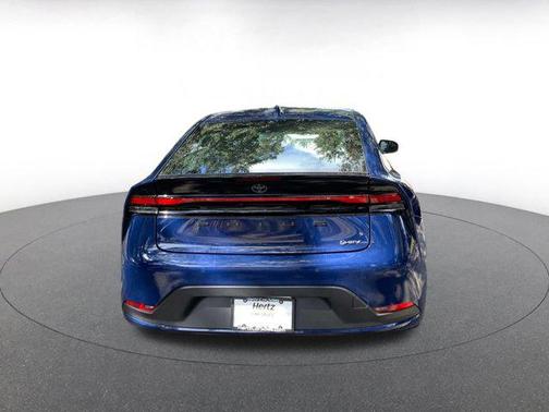 2025 Toyota Prius LE