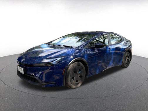2025 Toyota Prius LE