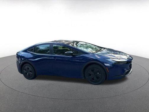 2025 Toyota Prius LE