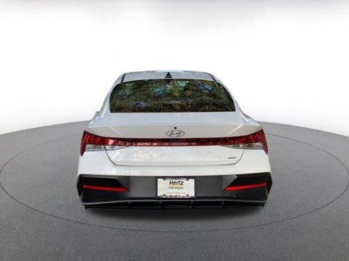 2025 Hyundai ELANTRA HEV Limited