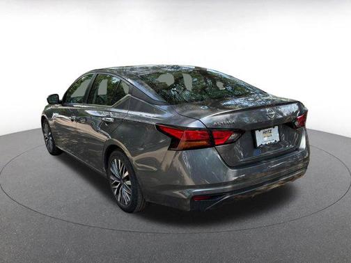 Gun Metallic 2025 Nissan Altima SV FWD