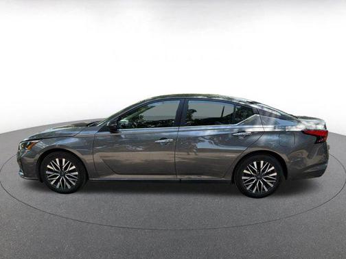 Gun Metallic 2025 Nissan Altima SV FWD