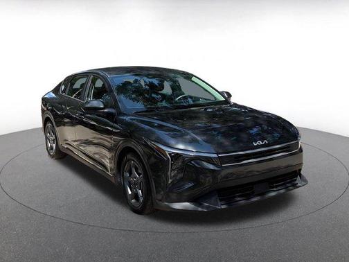 Interstellar Gray 2025 Kia K4 LXS