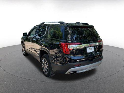 2023 GMC Acadia FWD SLT