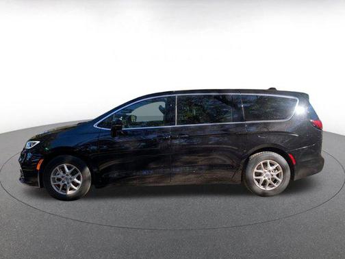 2025 Chrysler Pacifica L