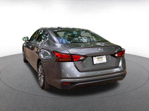 Gun Metallic 2025 Nissan Altima SV FWD