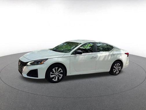 2024 Nissan Altima S FWD